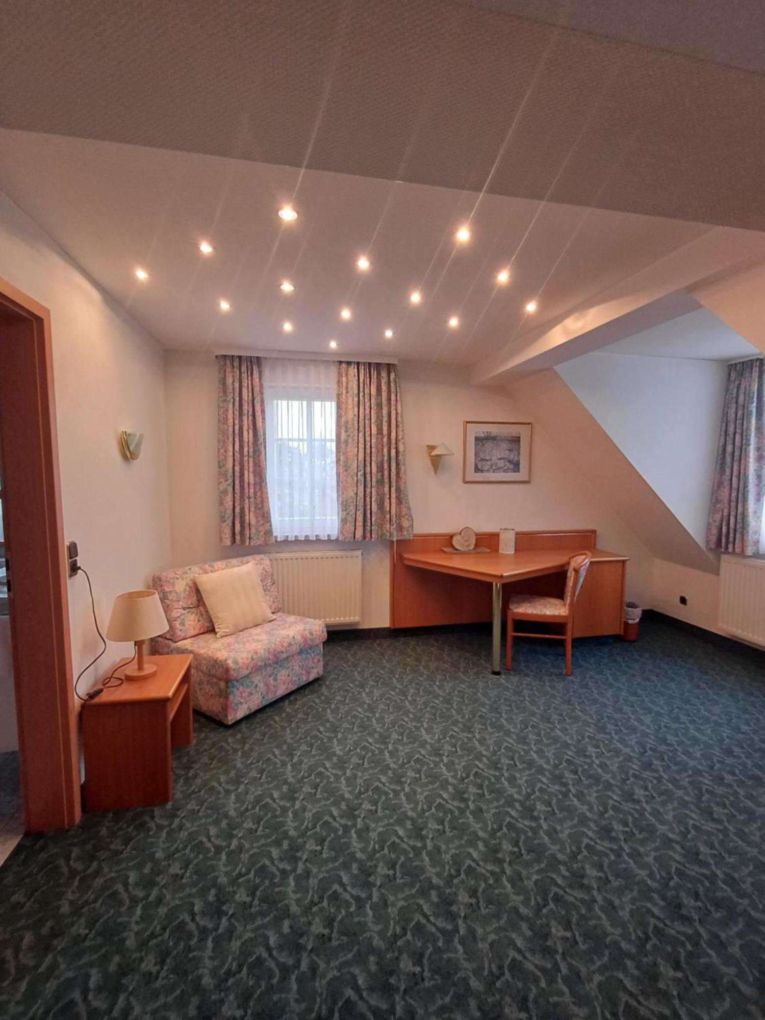 Hotel Garni Eschenbach Hildburghausen Extérieur photo